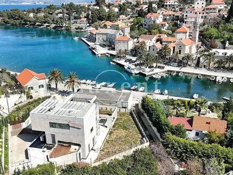 Prodej vily, Supetar, Chorvatsko, 370 m2