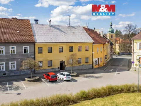 Prodej rodinného domu, Doksy, náměstí Republiky, 235 m2