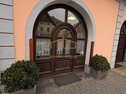 Pronájem kanceláře, Žebrák, Náměstí, 68 m2