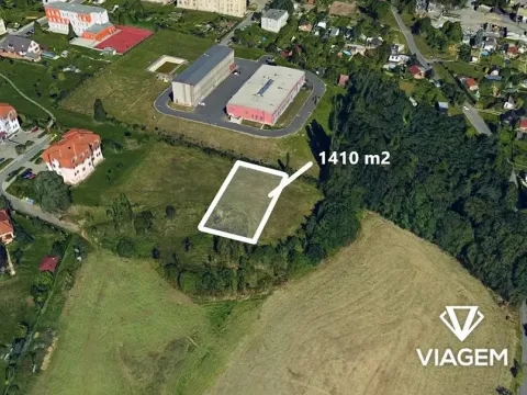 Prodej podílu pozemku pro bydlení, Bílovec, 705 m2