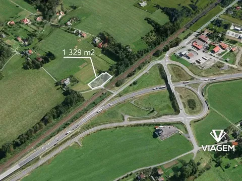 Prodej zahrady, Návsí, 1329 m2