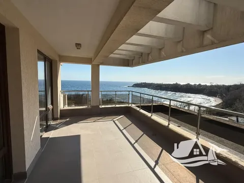 Prodej bytu 2+kk, Carevo, Bulharsko, 121 m2