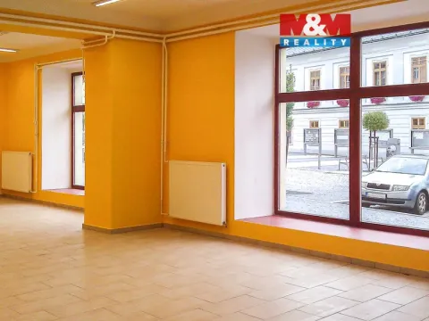 Pronájem obchodního prostoru, Jeseník, Masarykovo nám., 335 m2