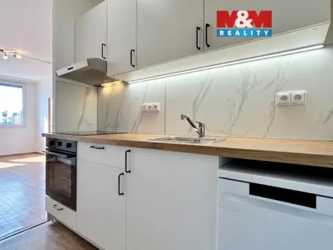 Pronájem bytu 2+kk, Praha - Bohnice, Poznaňská, 42 m2