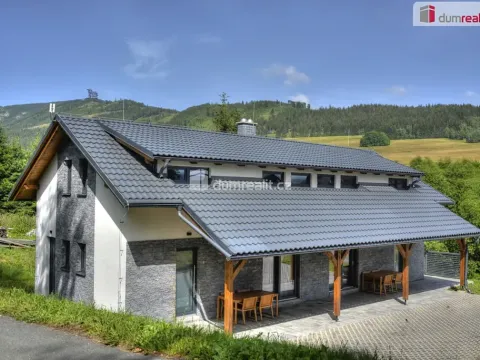 Prodej rodinného domu, Dolní Morava, 184 m2