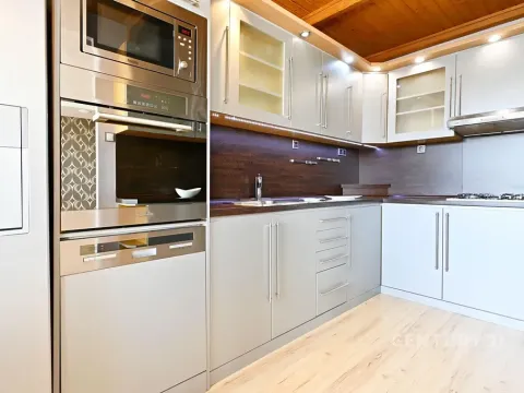 Prodej bytu 3+1, Most, Bohuslava Vrbenského, 69 m2