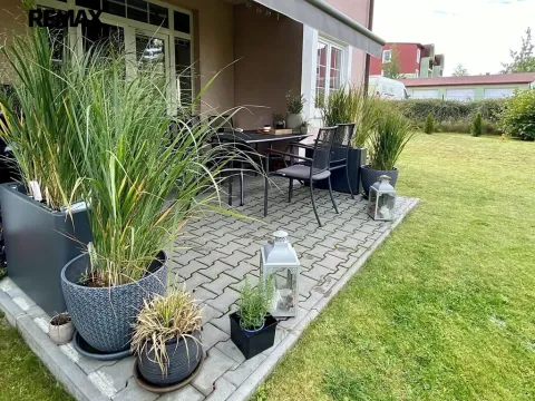 Pronájem bytu 4+1, Vestec, Ve Stromkách, 123 m2