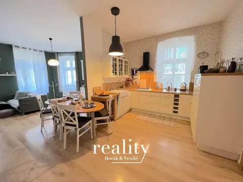 Pronájem bytu 2+kk, Znojmo, Na Kopečku, 79 m2