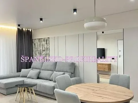 Prodej bytu 3+kk, Torrevieja, Španělsko, Calle Concordia, 85 m2