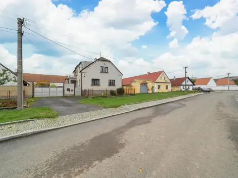 Prodej rodinného domu, Soběkury, 285 m2