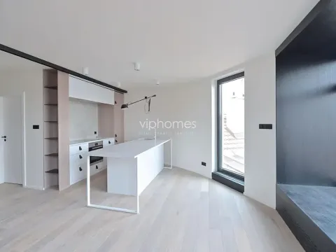 Pronájem bytu 2+kk, Praha - Vinohrady, náměstí Jiřího z Poděbrad, 160 m2