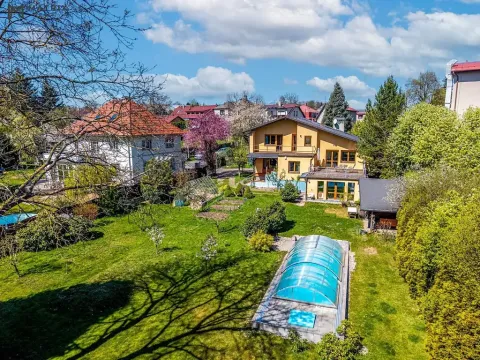 Prodej rodinného domu, Strančice, 336 m2