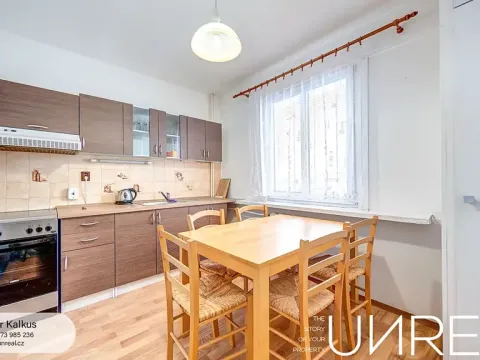 Pronájem bytu 2+1, Dvůr Králové nad Labem, Odbojářů, 56 m2