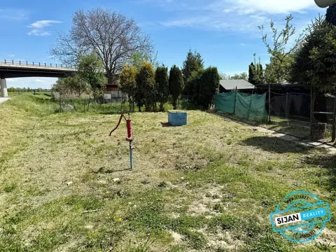 Prodej zahrady, Opava, 281 m2
