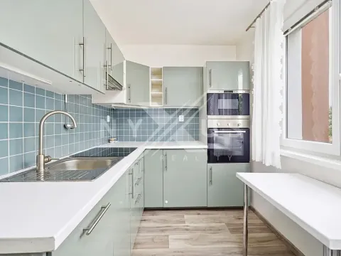 Prodej bytu 2+1, Praha - Malešice, Počernická, 51 m2