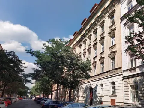 Dražba bytu 2+1, Praha - Vinohrady, Šumavská, 61 m2