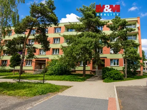 Pronájem bytu 1+1, Postoloprty, Jiráskovo náměstí, 35 m2