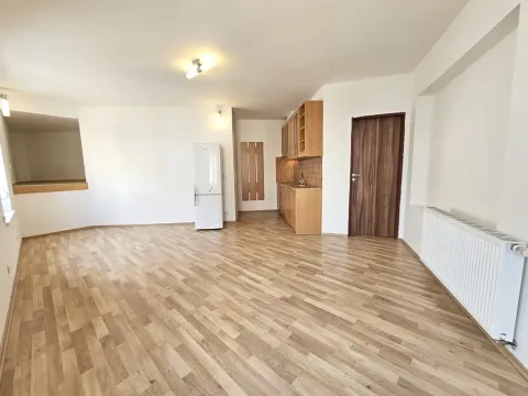Pronájem bytu 1+kk, Praha - Uhříněves, Semanského, 25 m2