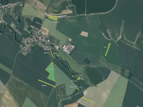 Prodej pole, Děčany, 67440 m2