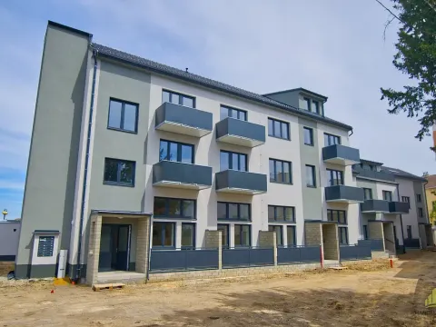 Prodej bytu 1+kk, Břeclav, 56 m2