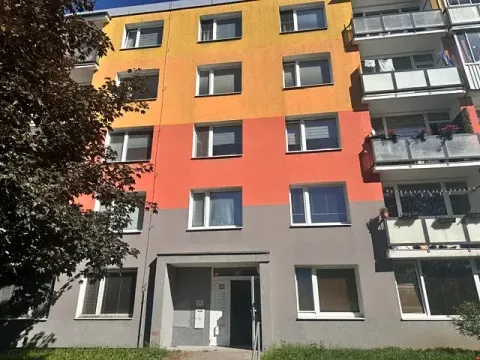 Prodej bytu 3+1, Kadaň, Husova, 66 m2