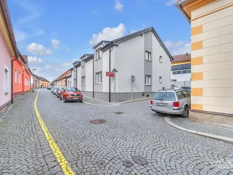 Pronájem bytu 2+kk, Přelouč, Štítného, 49 m2