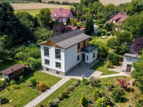 Prodej rodinného domu, Strančice, 193 m2