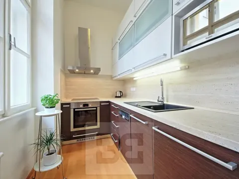 Pronájem bytu 1+kk, Praha - Nové Město, Řeznická, 31 m2