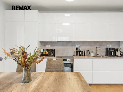 Pronájem bytu 2+kk, Praha - Strašnice, Ramonova, 58 m2
