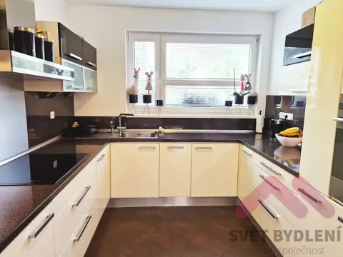 Prodej rodinného domu, Praha - Újezd nad Lesy, Lutínská, 188 m2