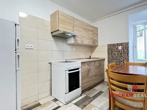 Pronájem bytu 2+1, Hradec Králové - Plotiště nad Labem, Petra Jilemnického, 34 m2