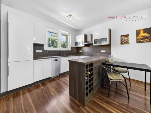 Pronájem bytu 3+1, Kladno, Kordačova, 79 m2