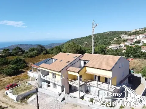Prodej bytu 2+1, Trinitá D'Agultu, Sardinie, Itálie, 77 m2