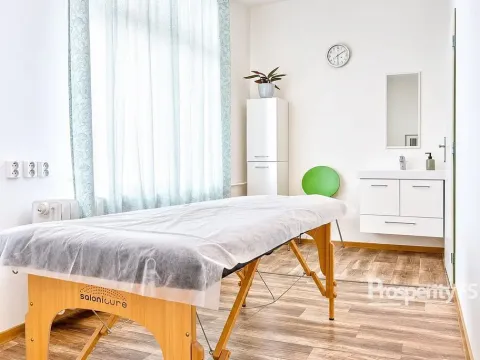 Pronájem komerční, Kladno, náměstí Svobody, 12 m2