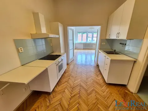 Pronájem bytu 3+1, Praha - Břevnov, Bělohorská, 82 m2