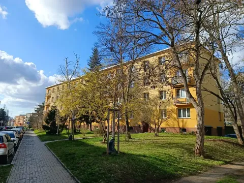 Prodej bytu 2+1, Praha - Hloubětín, Zelenečská, 52 m2