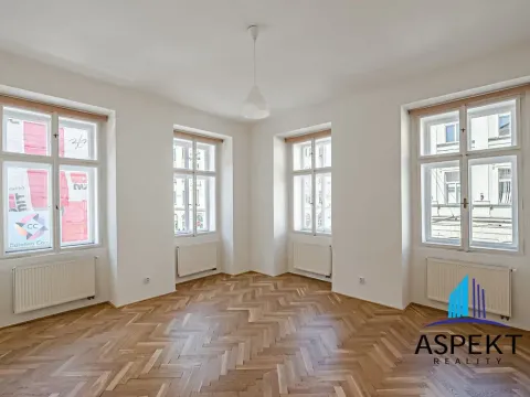 Pronájem bytu 2+1, Praha - Karlín, Vítkova, 65 m2