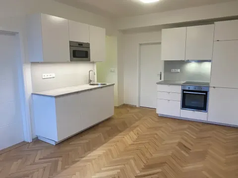 Pronájem bytu 3+kk, Plzeň, Koterovská, 54 m2