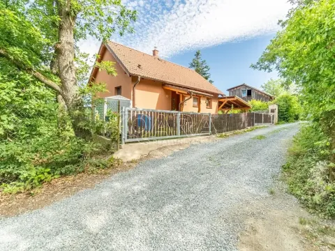 Prodej chaty, Dolní Břežany, U Lesa, 50 m2