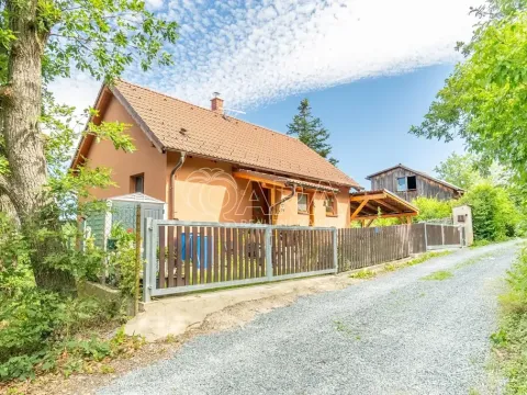 Prodej rodinného domu, Dolní Břežany, U Lesa, 50 m2