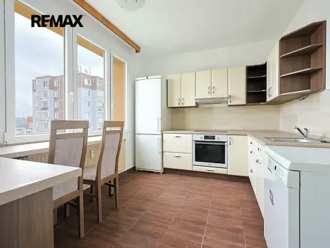 Pronájem bytu 3+1, Plzeň, Strážnická, 71 m2