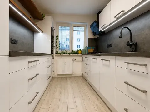 Pronájem bytu 2+1, Pardubice, Jiránkova, 63 m2