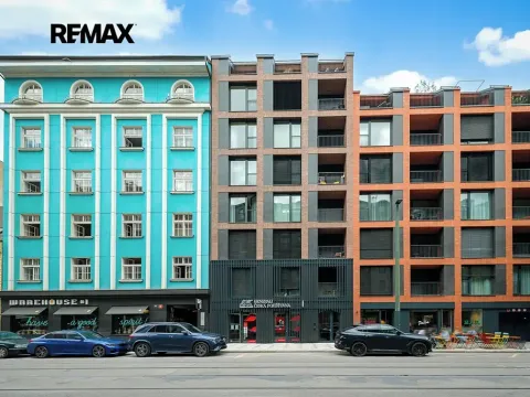 Prodej bytu 2+kk, Praha - Karlín, Sokolovská, 59 m2