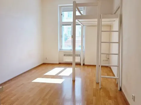 Pronájem bytu 1+kk, Praha - Vršovice, Kodaňská, 27 m2