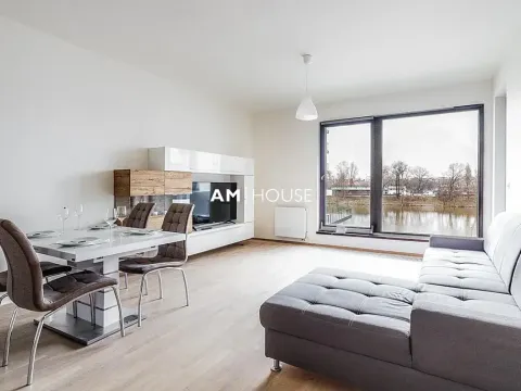 Pronájem bytu 2+kk, Praha - Holešovice, Sanderova, 59 m2