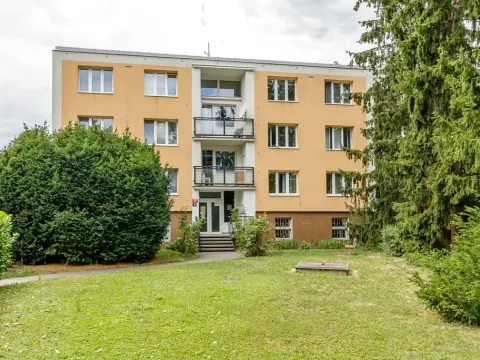 Pronájem bytu 3+1, Praha - Podolí, Na Zvoničce, 61 m2