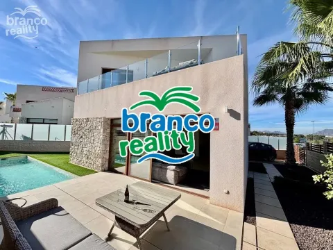 Prodej rodinného domu, Benijofar, Alicante, Španělsko, 131 m2