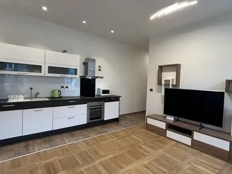 Prodej bytu 3+kk, Praha - Smíchov, Holečkova, 60 m2