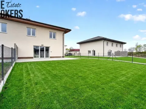 Pronájem rodinného domu, Benešov - Mariánovice, 151 m2