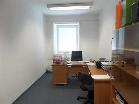 Pronájem kanceláře, Praha - Krč, Na Dvorcích, 38 m2